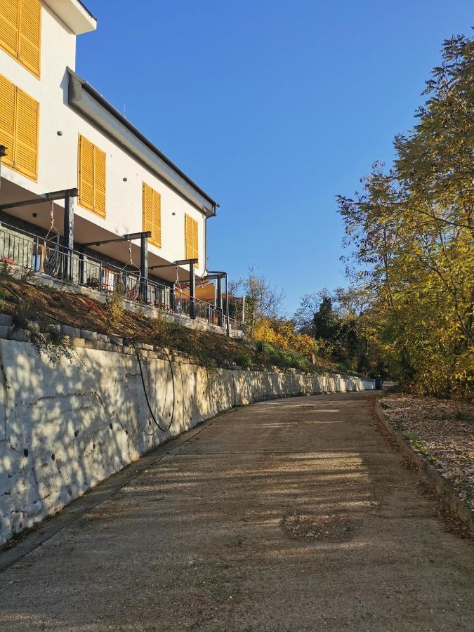 Illaberek Vendeghaz Hotel Sukoro Exterior photo